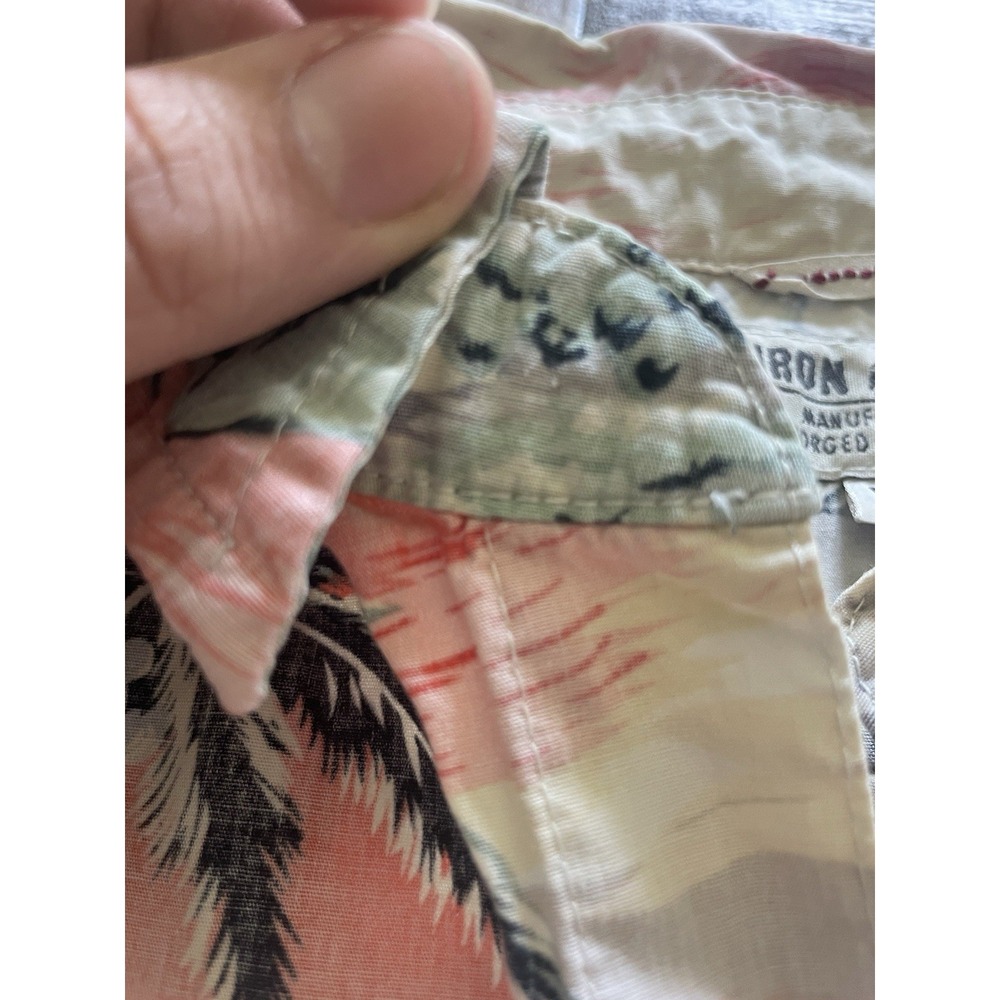 Iron & Resin Shirt Mens XL Hawaiian Tropical Button Down Beach Casual - Picture 4 of 8